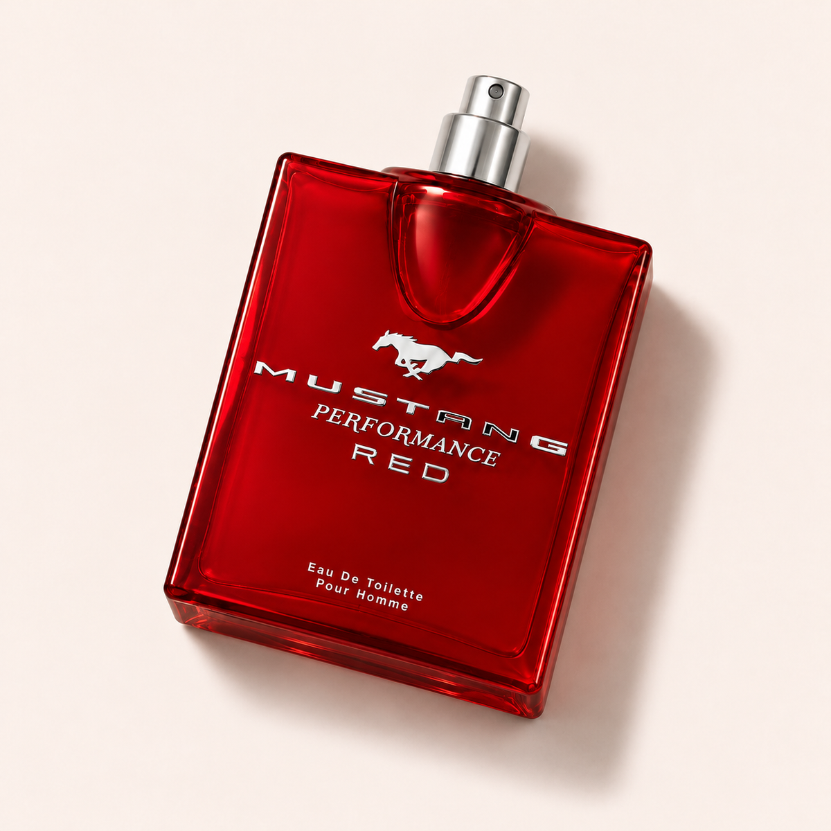 Ford Mustang Performance Red EDT 100 ml – flakon testeru na béžovém pozadí – MrRizz