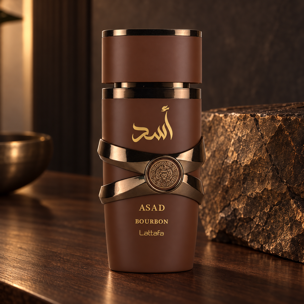 Lattafa Asad Bourbon EDP 100 ml – produkt v prostředí