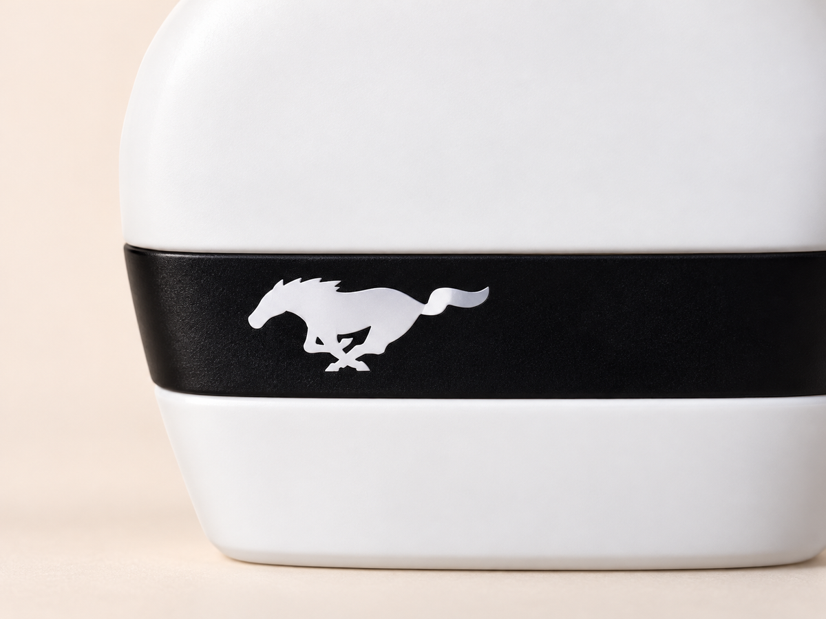 Ford Mustang Mustang White EDT 100 ml – detail flakonu