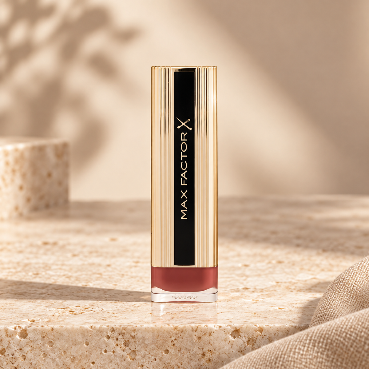 Max Factor Colour Elixir 4 ml – produkt v prostředí