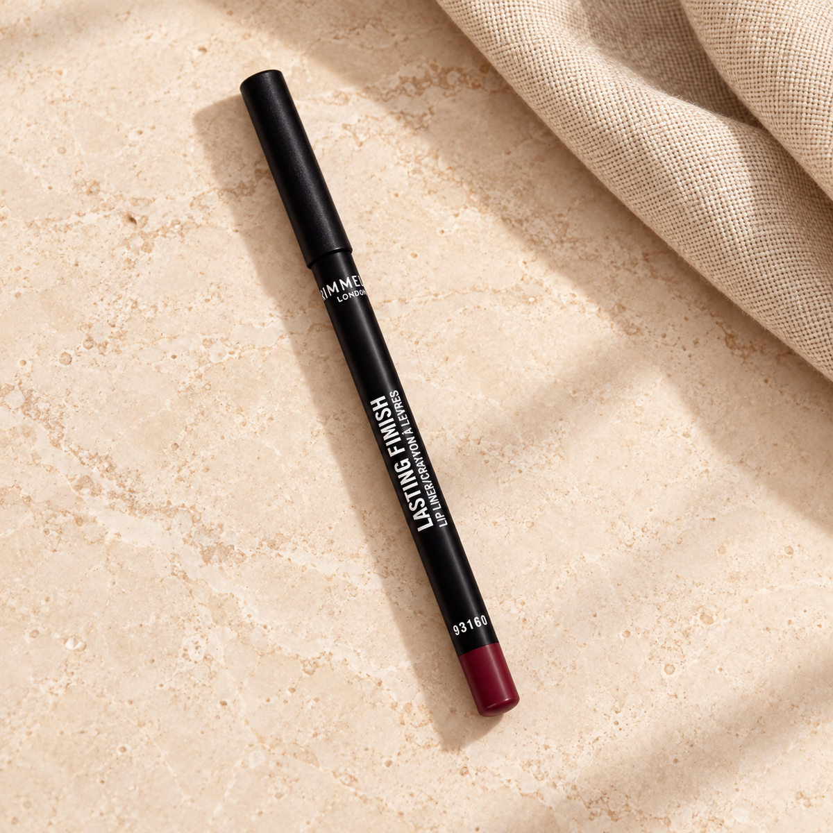 Rimmel London Lasting Finish 1,2 ml – produkt v prostředí