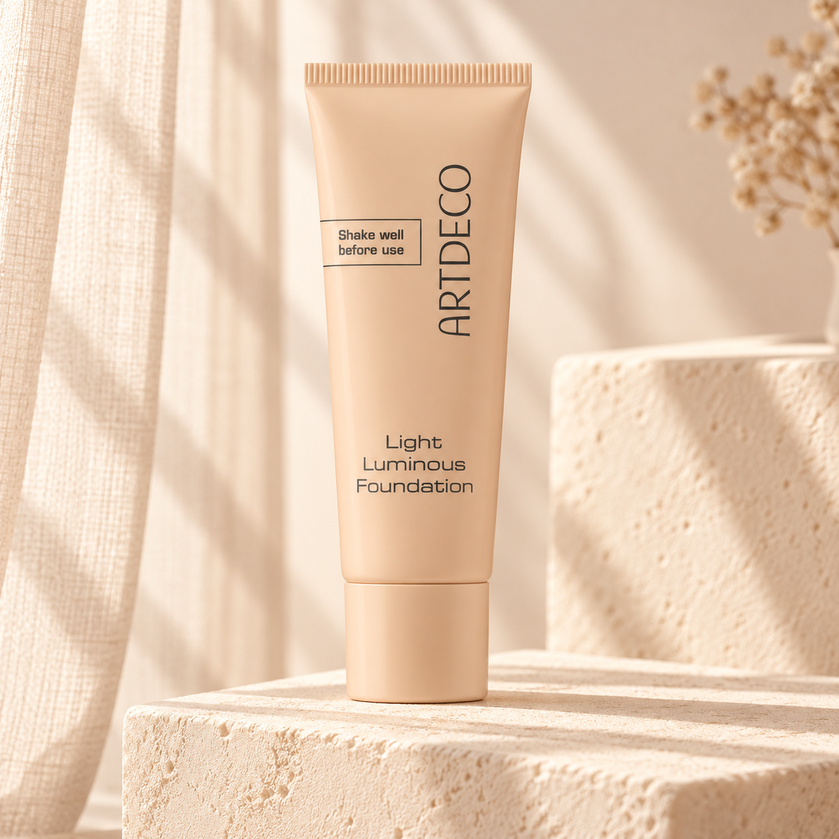 Artdeco Light Luminious Foundation 25 ml – produkt v prostředí