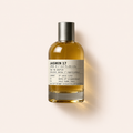 Le Labo Jasmin 17 EDP 100 ml na béžovém pozadí – MrRizz