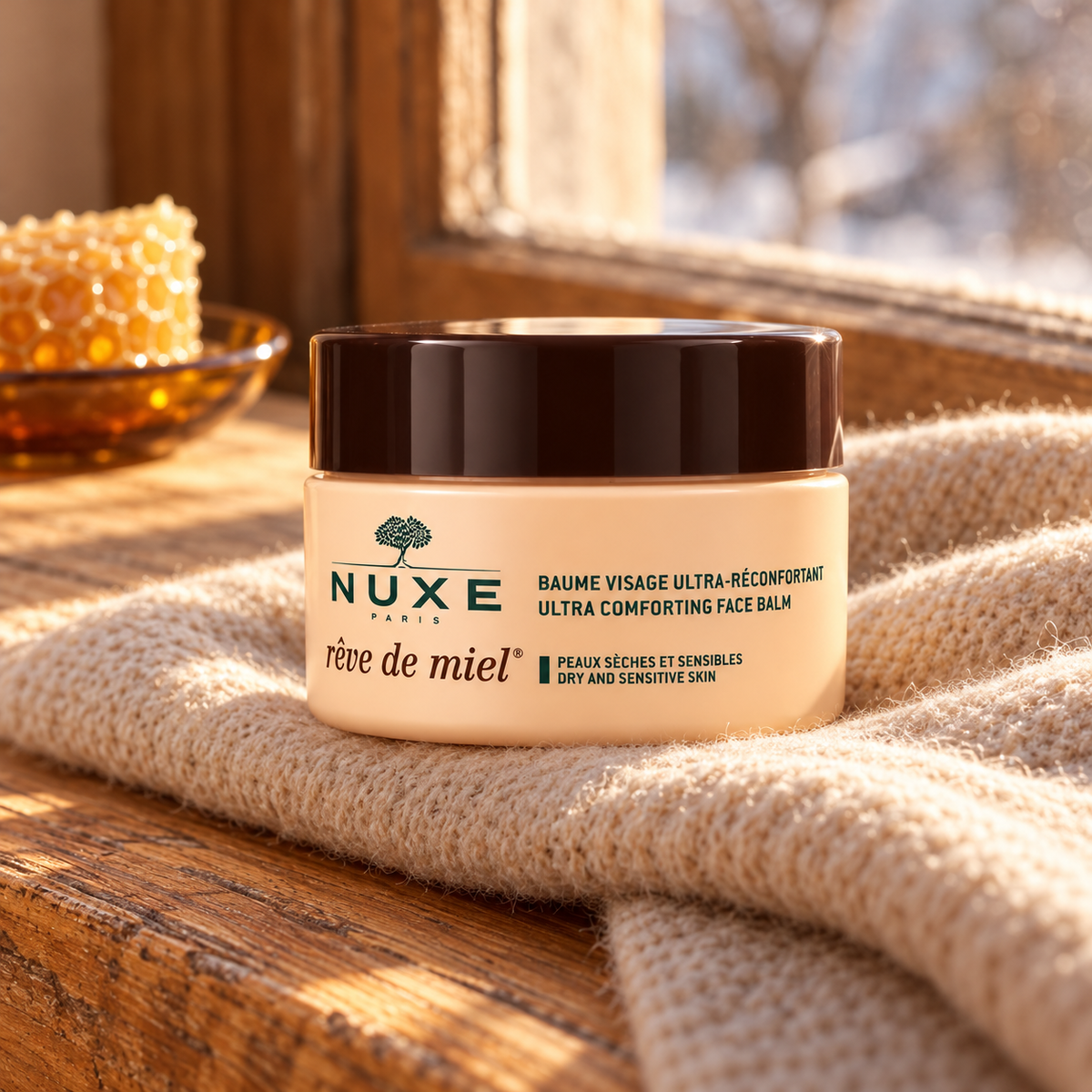 NUXE Reve de Miel Ultra Comforting Face Balm 50 ml – produktová scéna – MrRizz