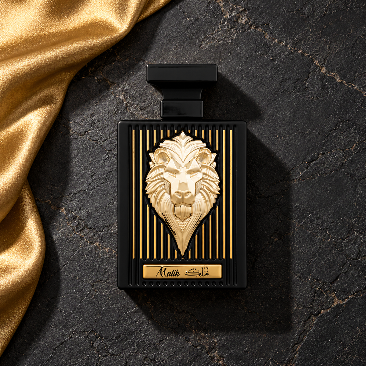 Assala Prime Malik 100 ml – parfém v prostředí, pohled shora s bočním stínem
