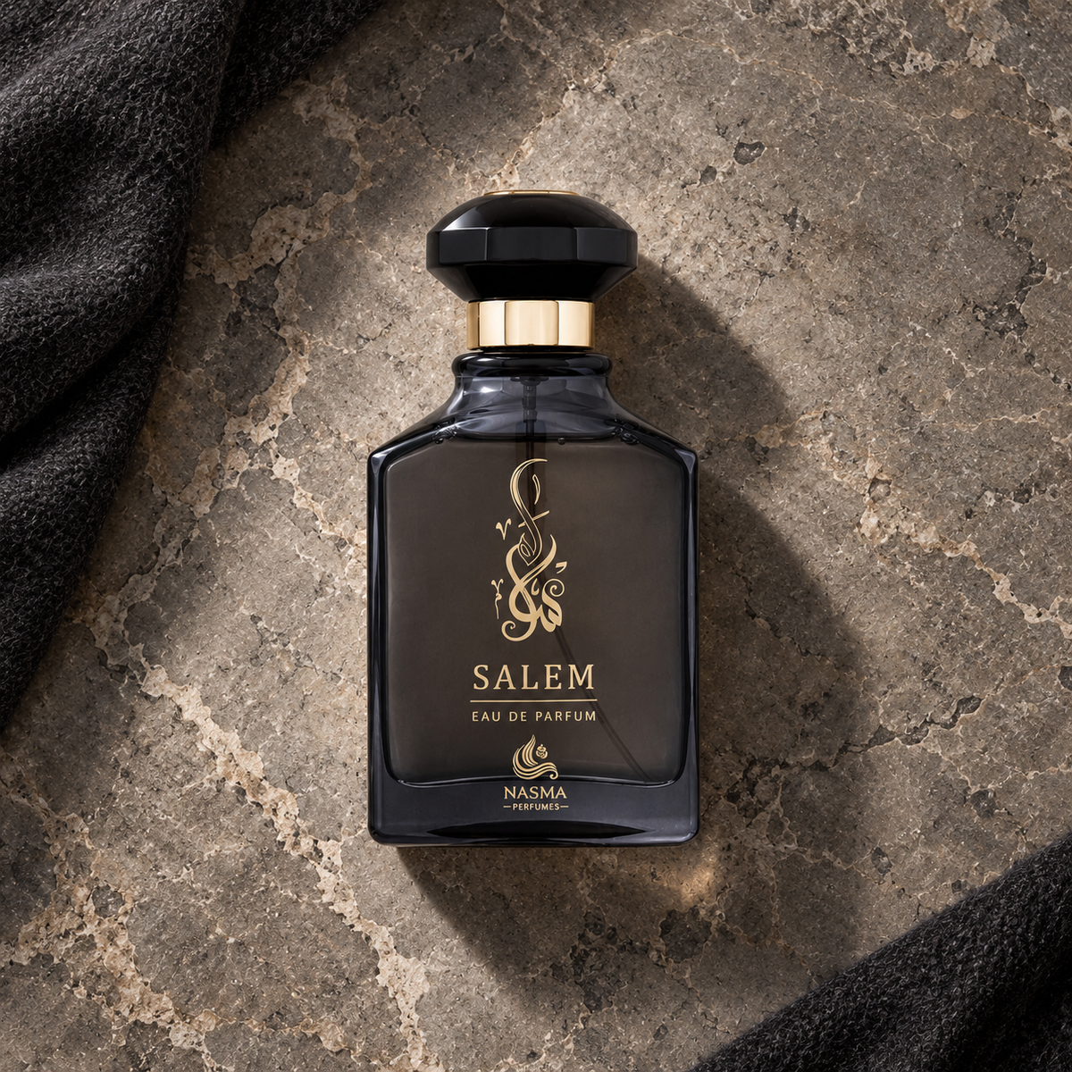 Nasma Salem EDP 100 ml – parfém v prostředí, pohled shora s bočním stínem