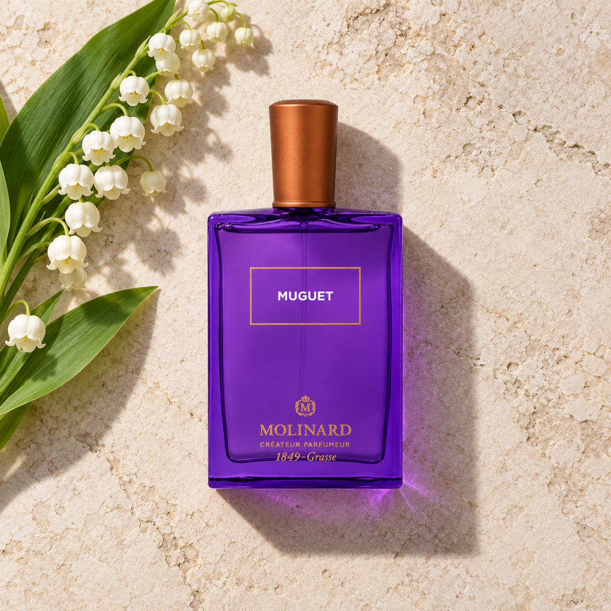 Molinard Les Elements Collection Muguet EDP 75 ml – parfém v prostředí, pohled shora s bočním stínem