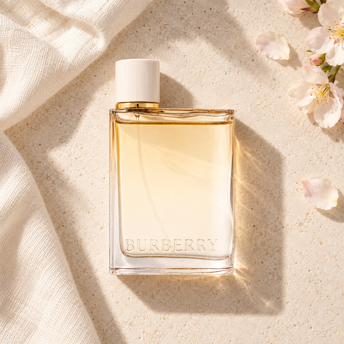 Burberry Her London Dream EDP 100 ml – parfém v prostředí, pohled shora s bočním stínem