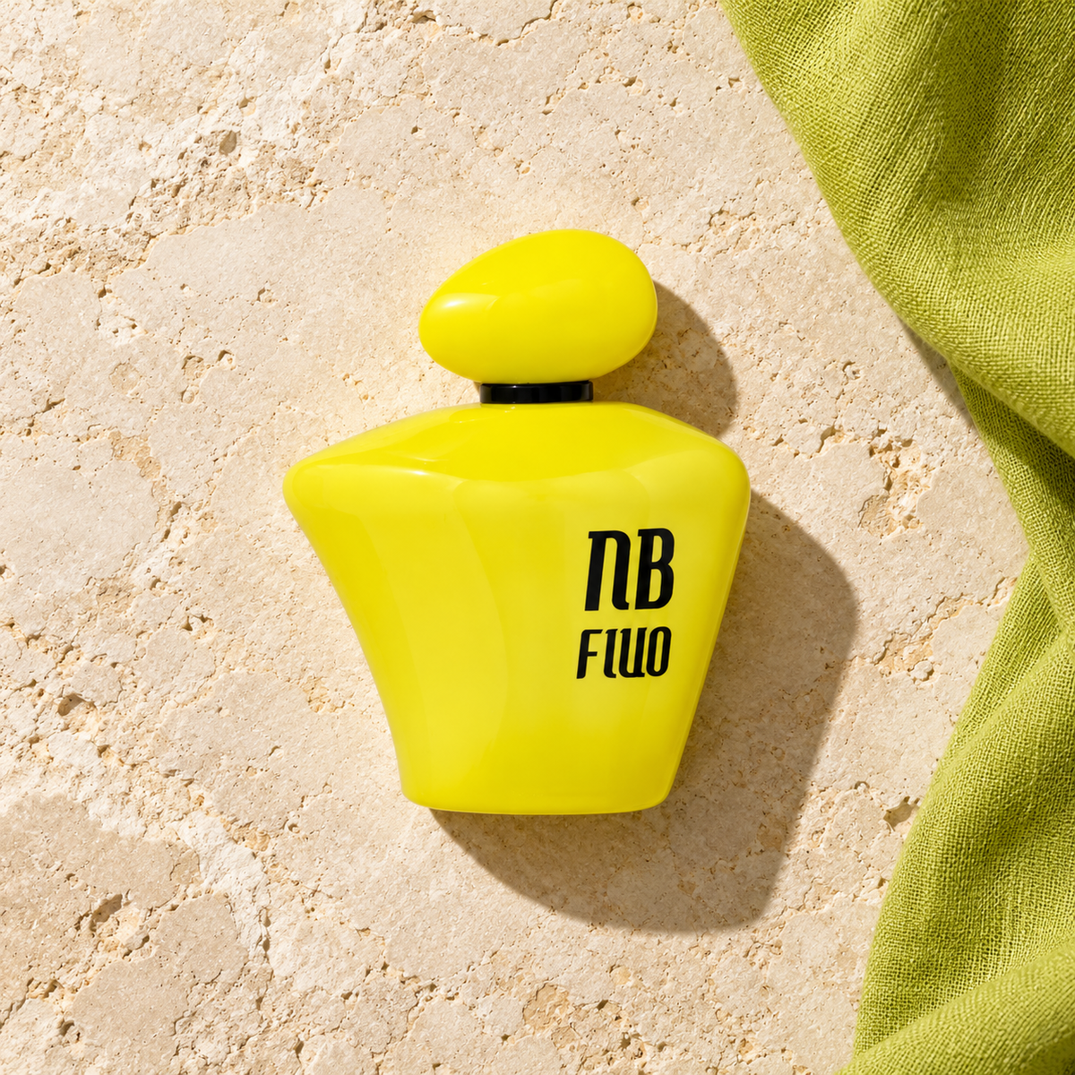 New Brand Parfums Prestige Fluo Sun 100 ml – parfém v prostředí, pohled shora s bočním stínem