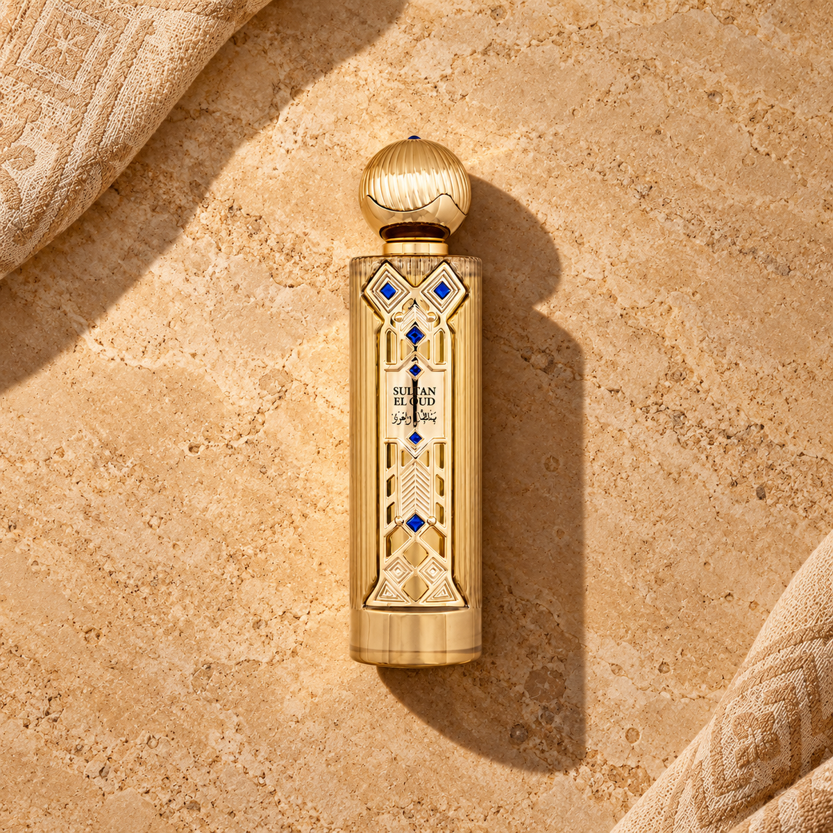Al Malakia Sultan El Oud 100 ml – parfém v prostředí, pohled shora s bočním stínem