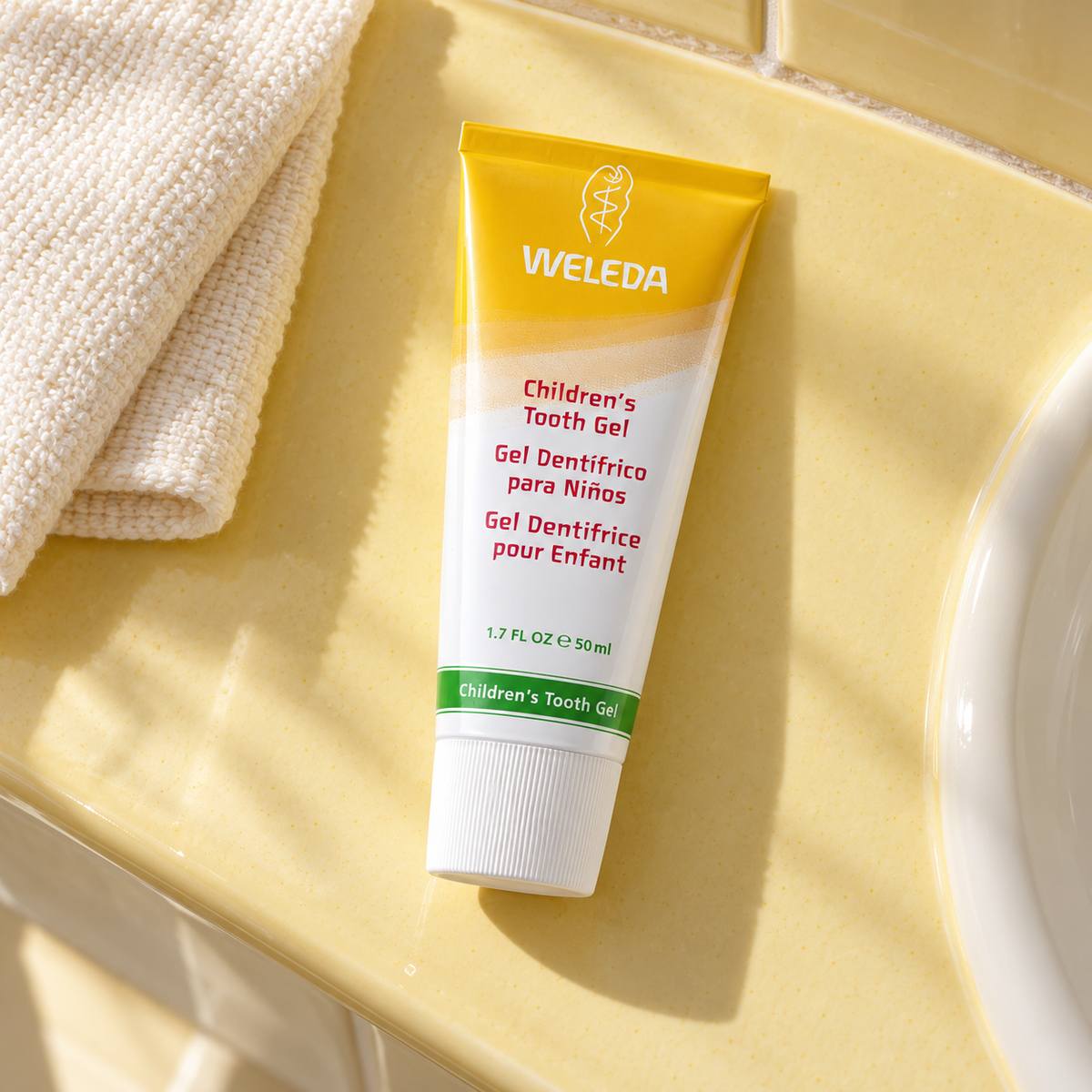 Weleda Toothpaste Children´s Tooth Gel 50 ml – atmosférická fotografie – MrRizz