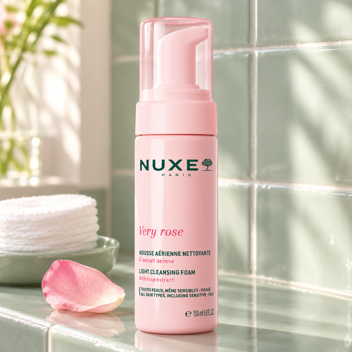 NUXE Very Rose Light 150 ml – atmosférická fotografie – MrRizz