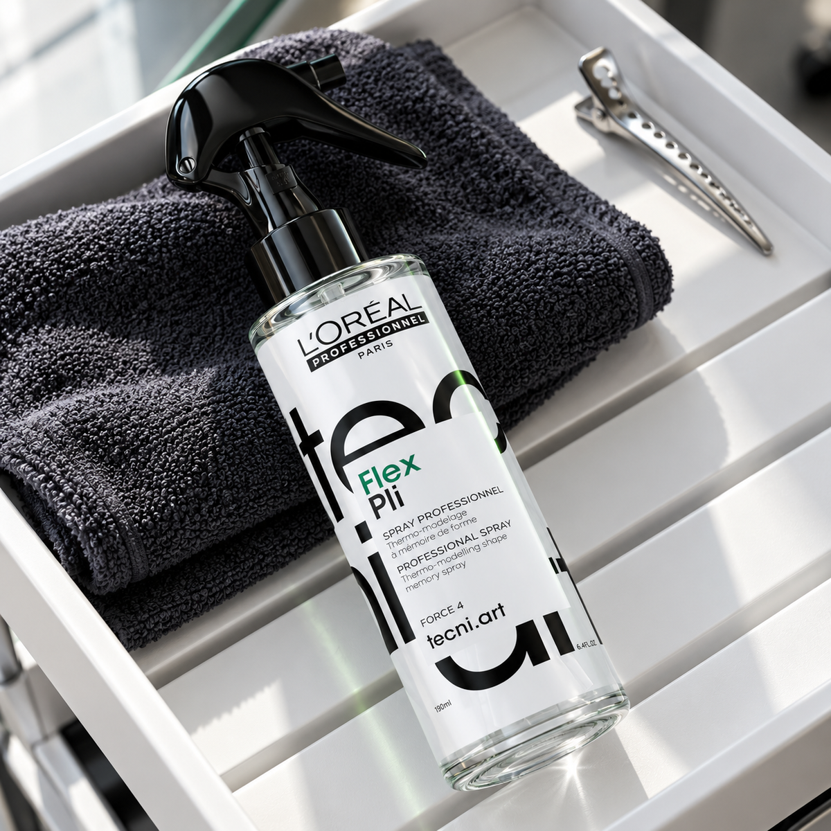 L’Oréal Professionnel Tecni.Art Flex Pli termomodelační sprej 190 ml – atmosférická fotografie – MrRizz