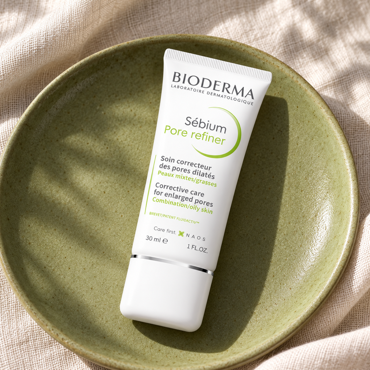 BIODERMA Sébium Pore Refiner 30 ml – atmosférická fotografie – MrRizz