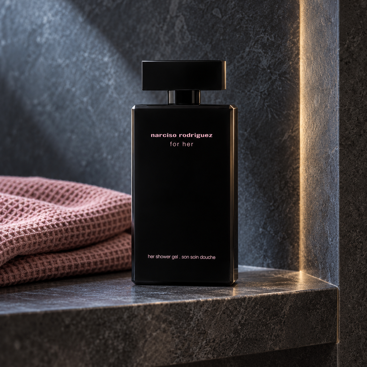 Narciso Rodriguez For Her 200 ml – atmosférická fotografie – MrRizz
