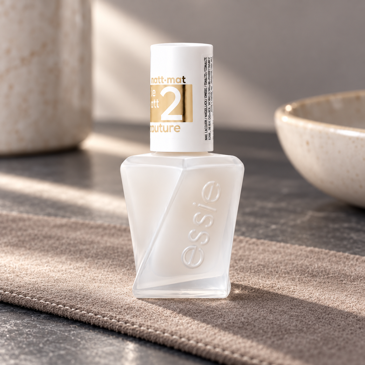 Essie Gel Couture Top Coat 13,5 ml – atmosférická fotografie – MrRizz