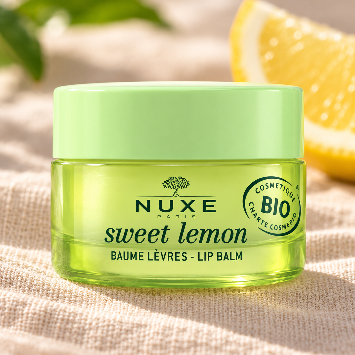 NUXE Sweet Lemon Lip Balm 15 g – atmosférická fotografie – MrRizz