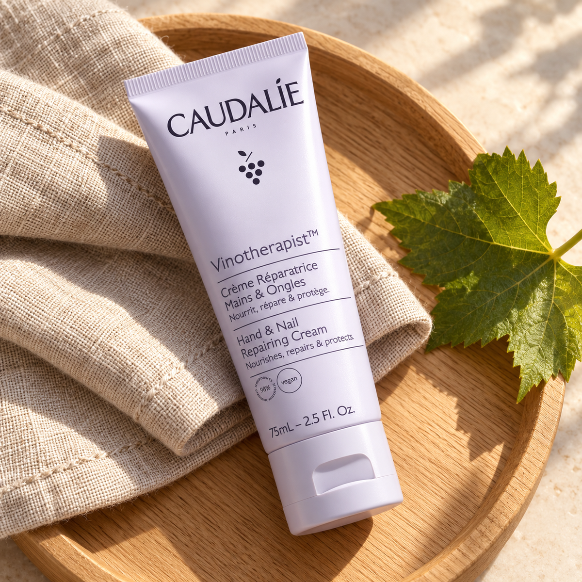 Caudalie Vinotherapist Hand & Nail Cream 75 ml – atmosférická fotografie – MrRizz